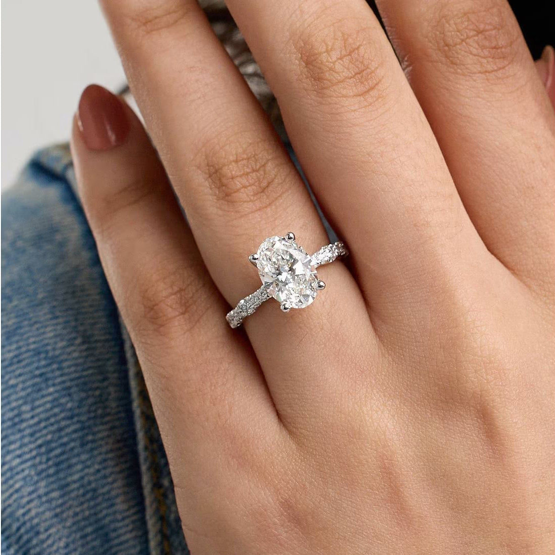 Oval Diamond Rings(1.0ct.) in 14K White Gold