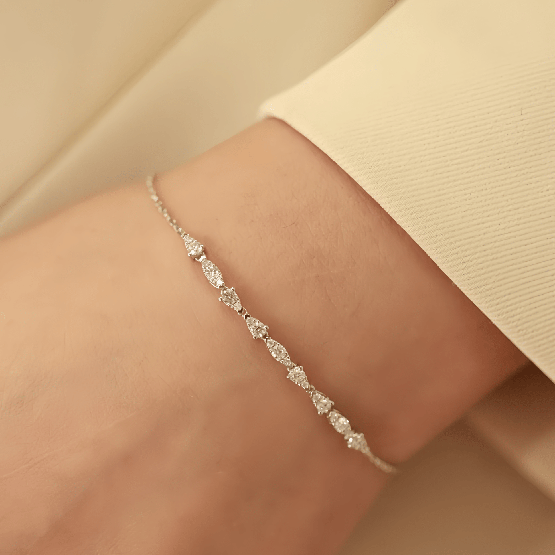 0.43 carat round brilliant Lab Grown Diamond Bracelet set In Silver for modern women
