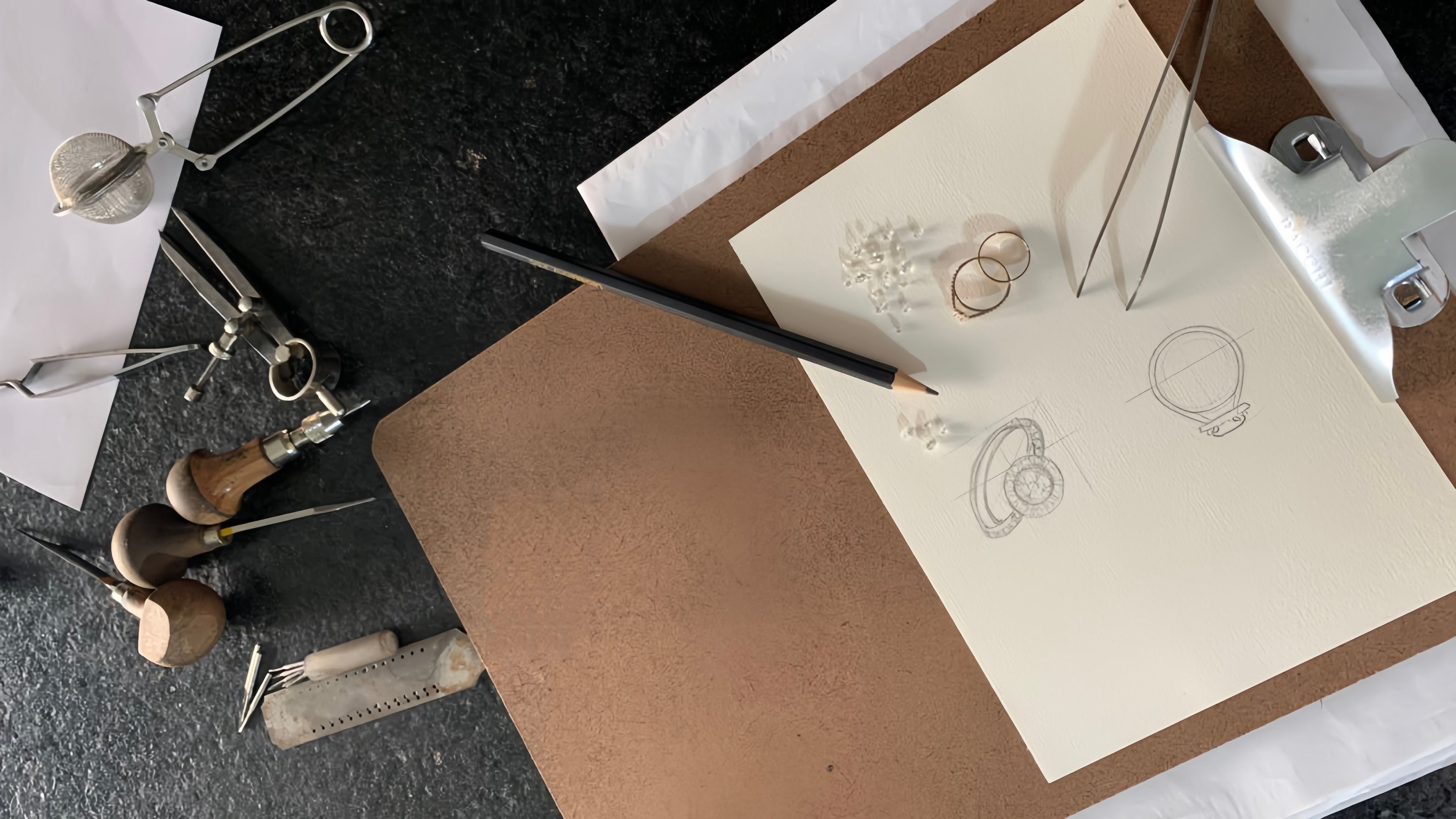 Customized hair commemorative diamonds: fetal hair, couple's hair, pet hair