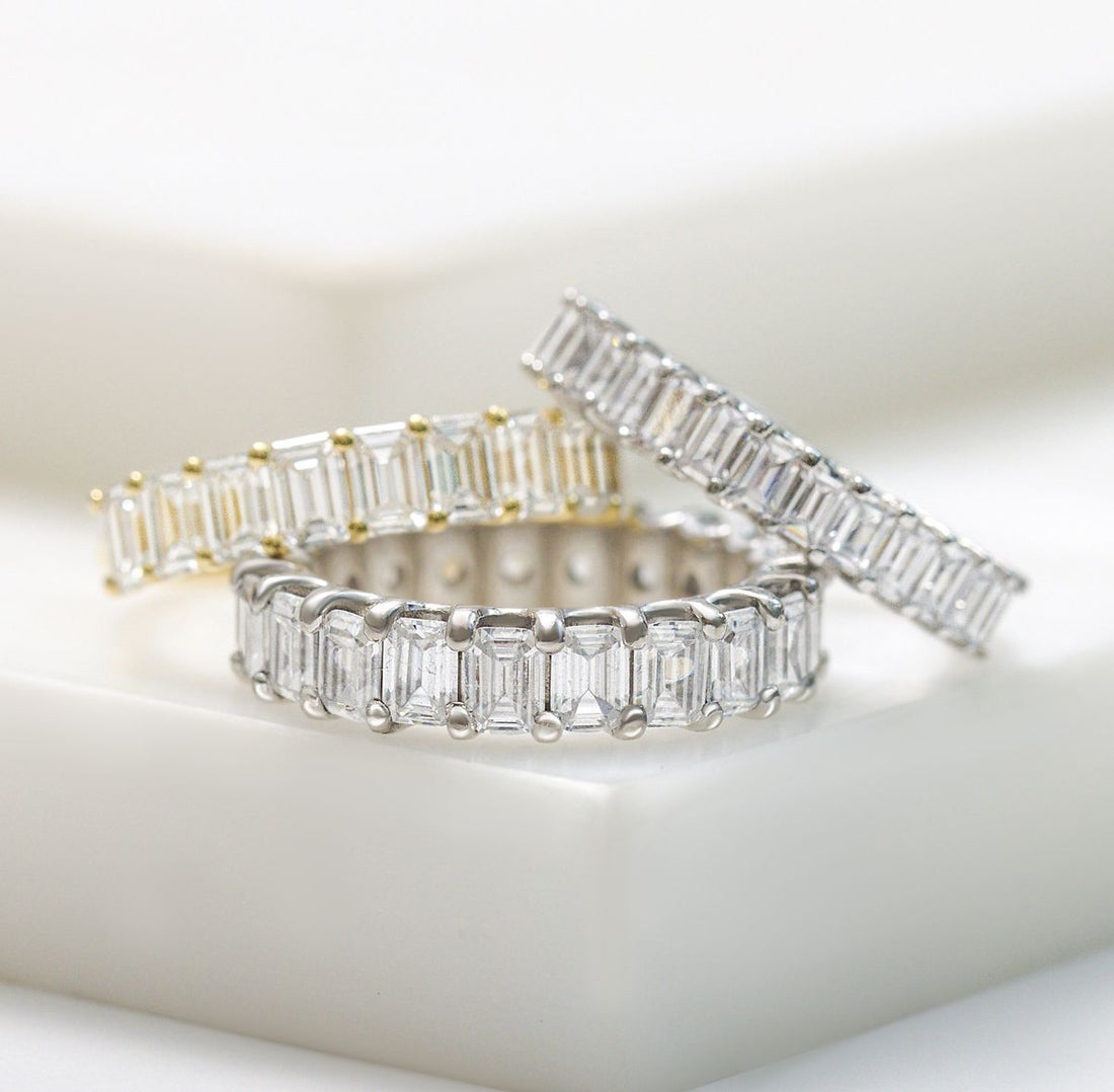 the Most Meaningful Anniversary Gift for Her in 2025