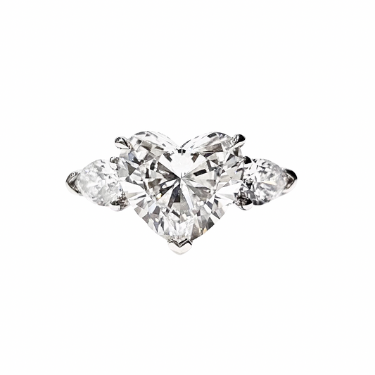 Heart Shape Diamond Three Stone Engagement Ring(1 ct.tw.) In 14K