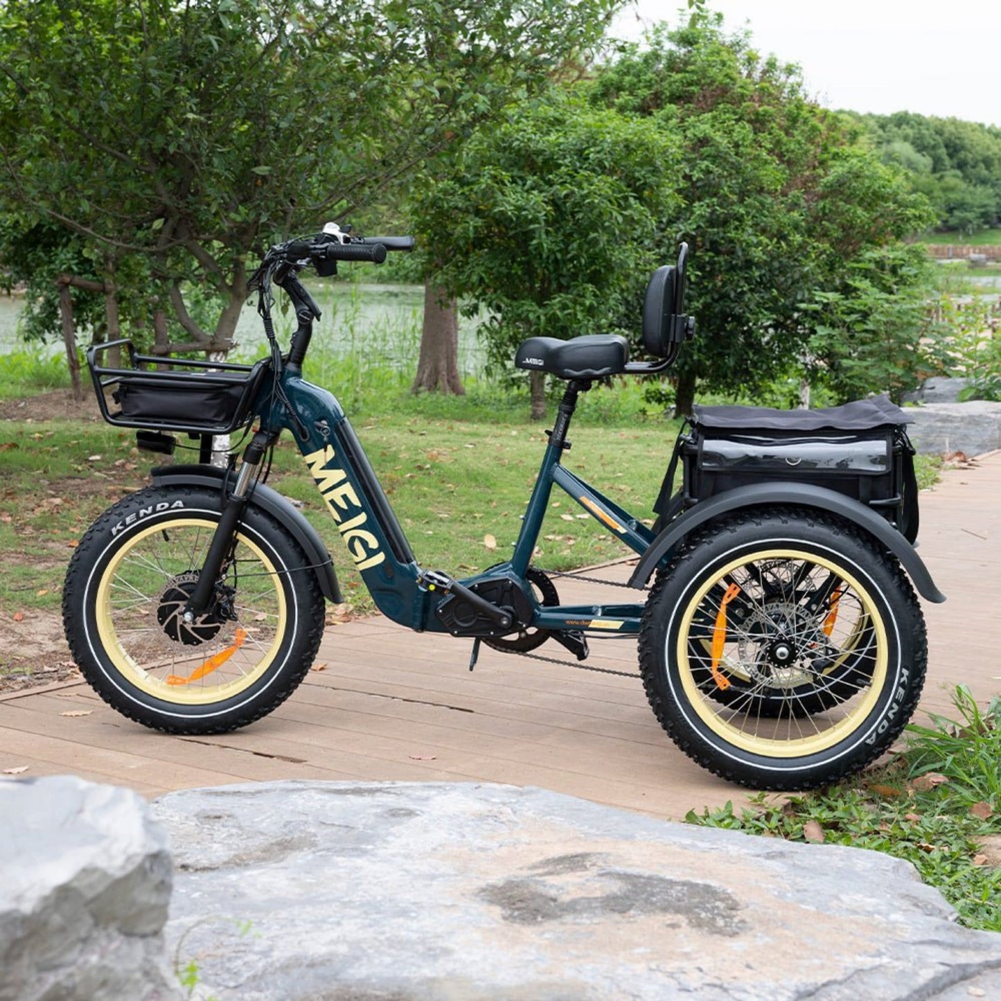 DWMEIGI MG2301 SILVERADO 20 48V/14AH 750W Foldable Fat Tire Electric Trike, 330LBS (96817362)